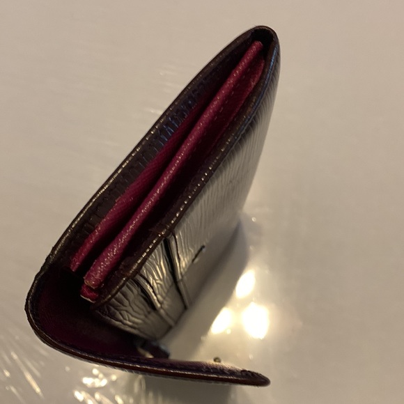 Louis Vuitton Epi long wallet - Picture 5 of 15